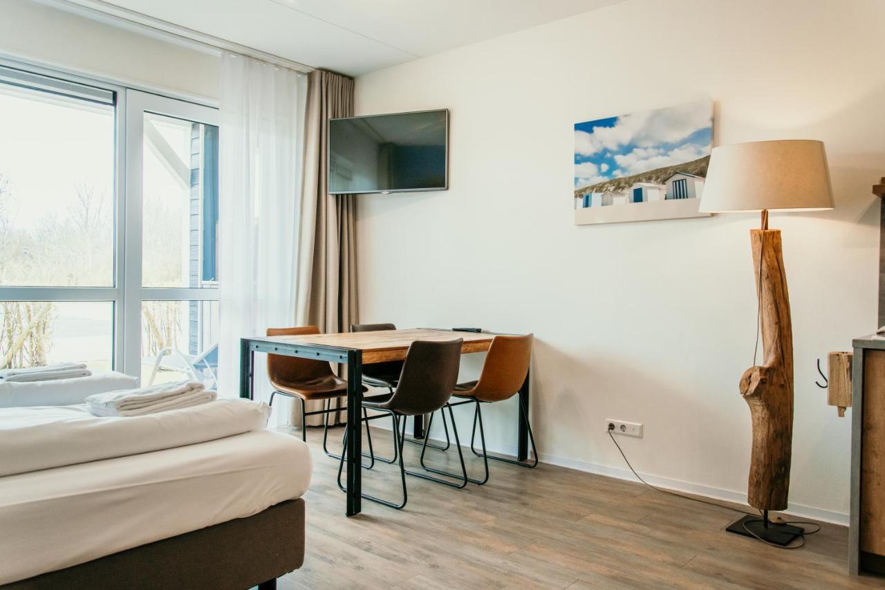 Hotel De Zeeuwse Kust 雷讷瑟 外观 照片